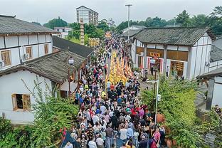 意媒：那不勒斯给德拉古辛开出了合同，但球员仍在等待热刺的报价